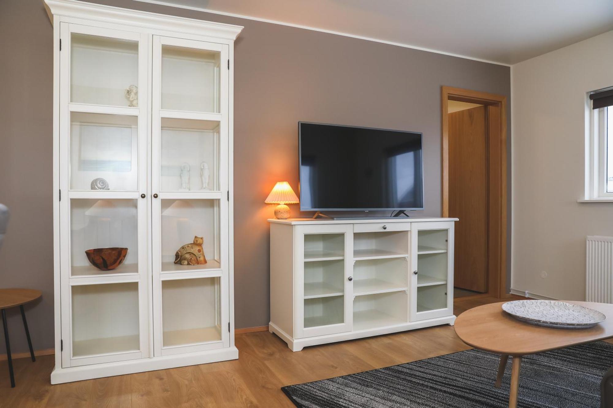 E18 Apartments Akureyri Bilik gambar